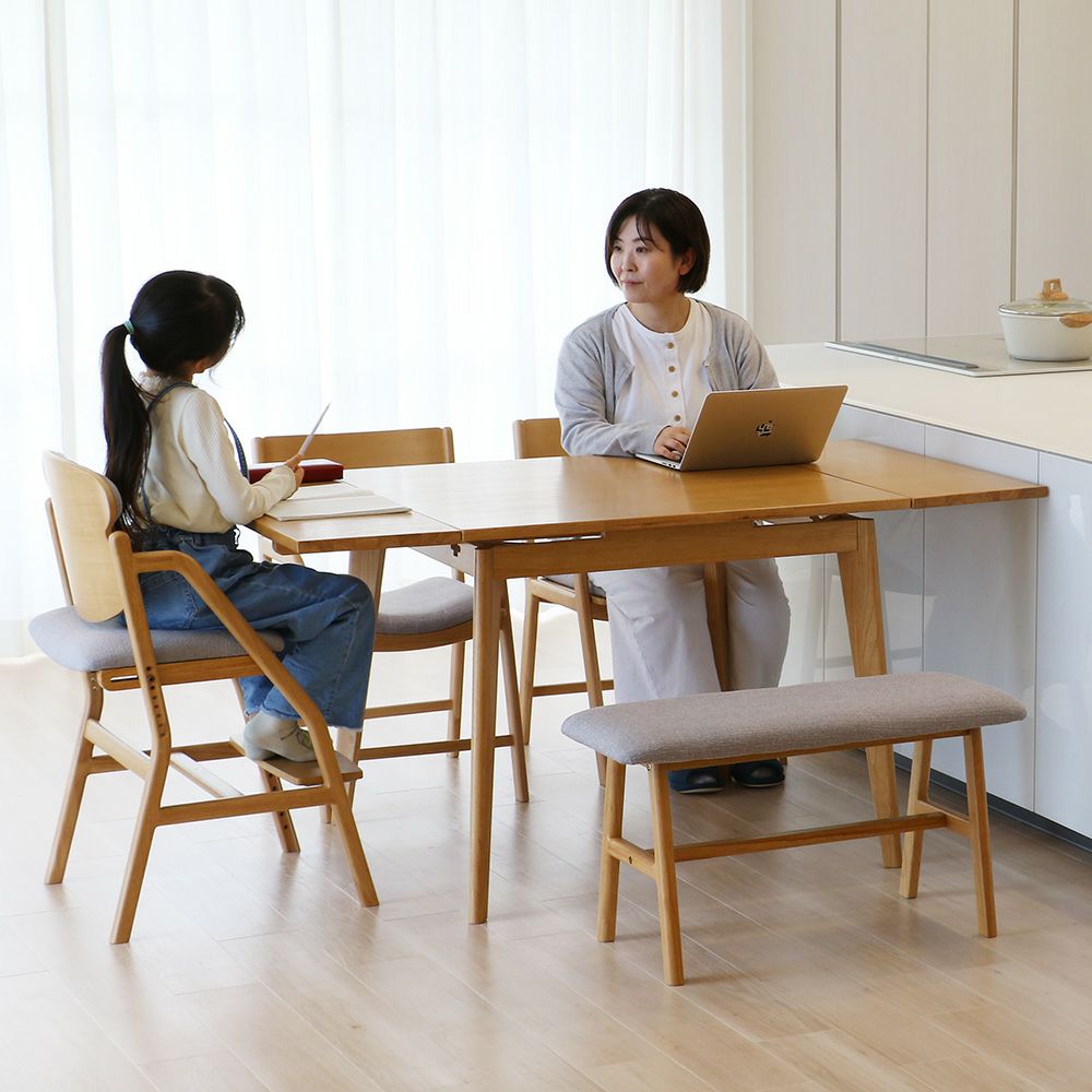 ダイニングテーブル