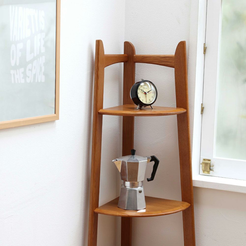 おしゃれでディスプレイに最適なコーナーラック