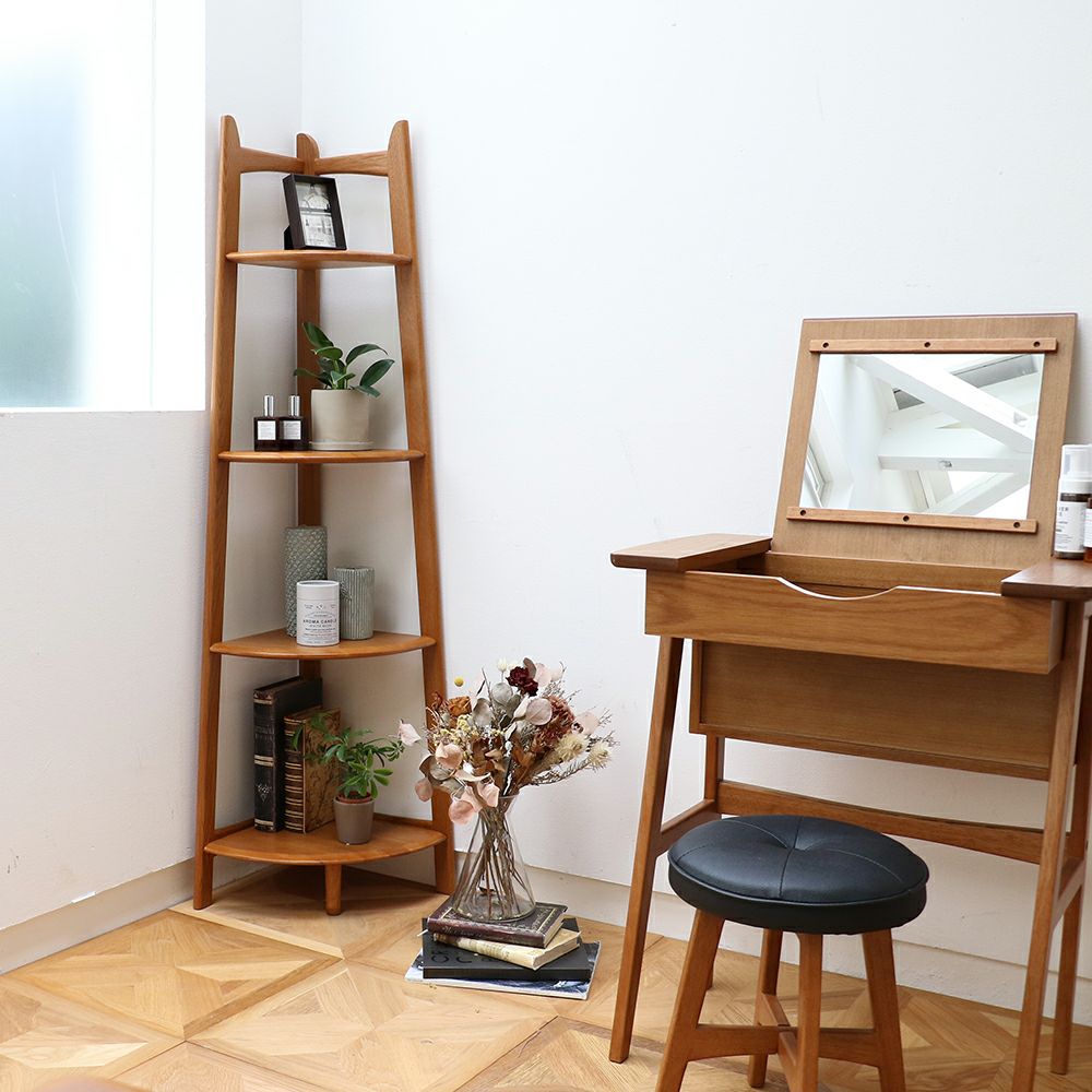 おしゃれでディスプレイに最適なコーナーラック