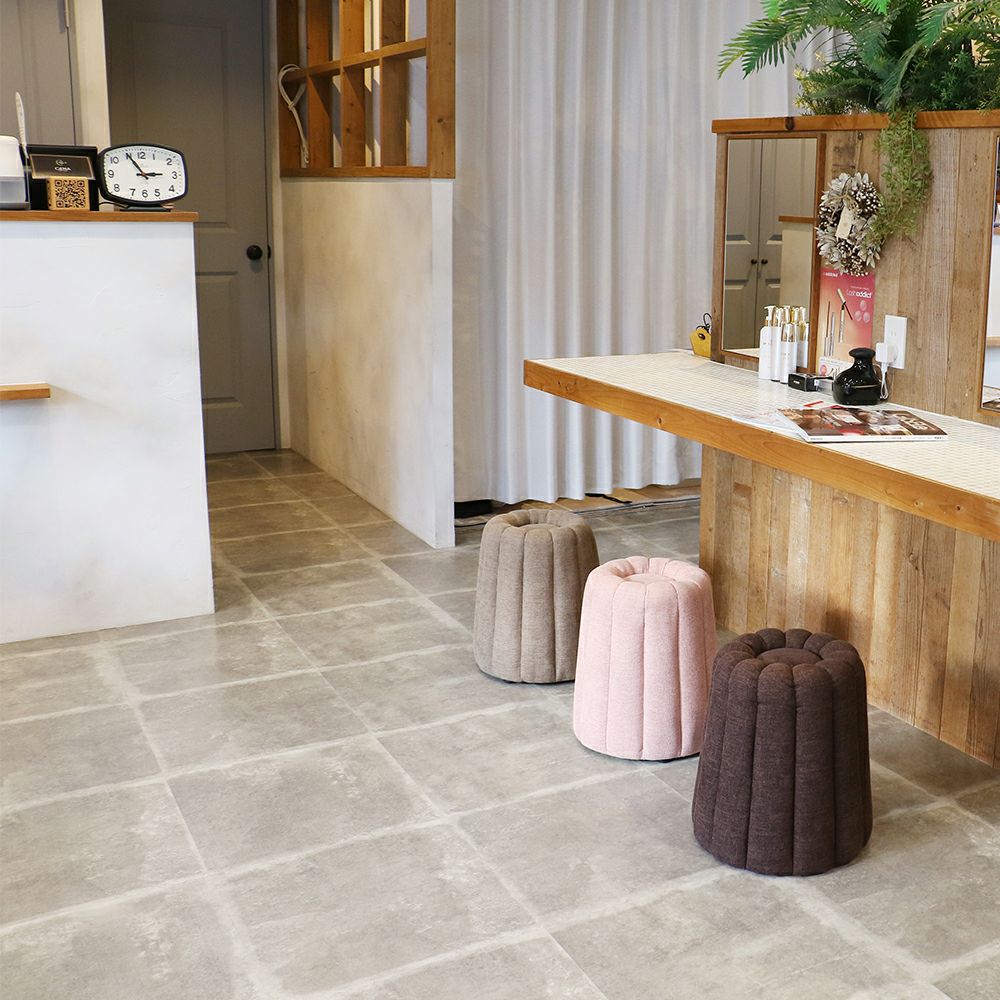 カヌレスツール