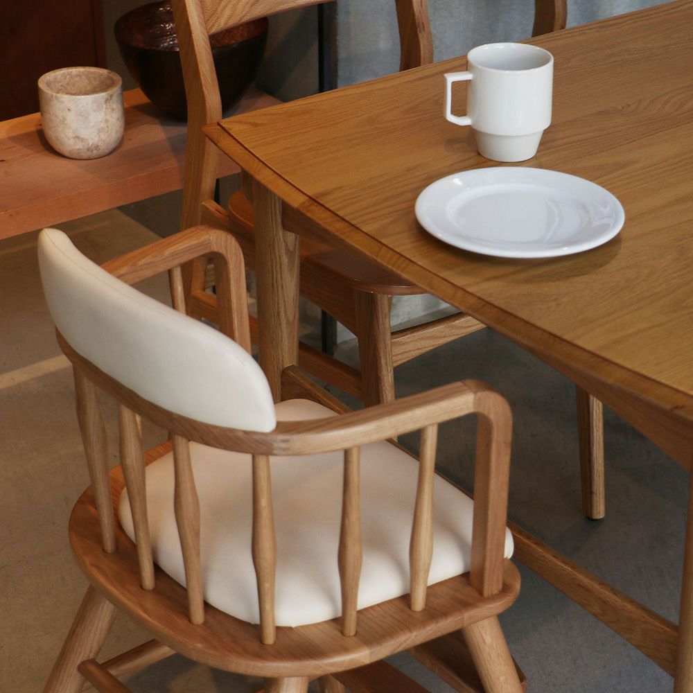 北欧テイストのキッズハイチェア