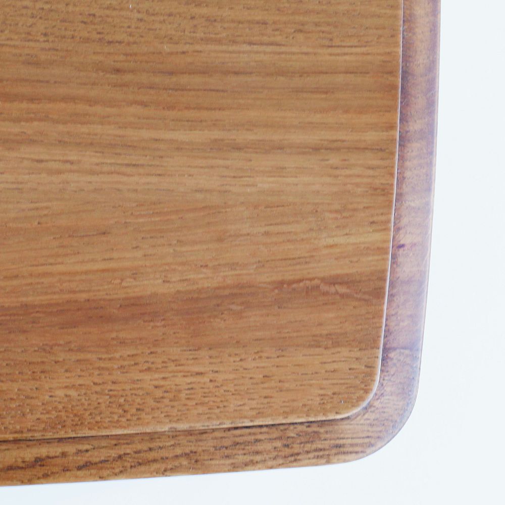 北欧テイストのネストテーブル