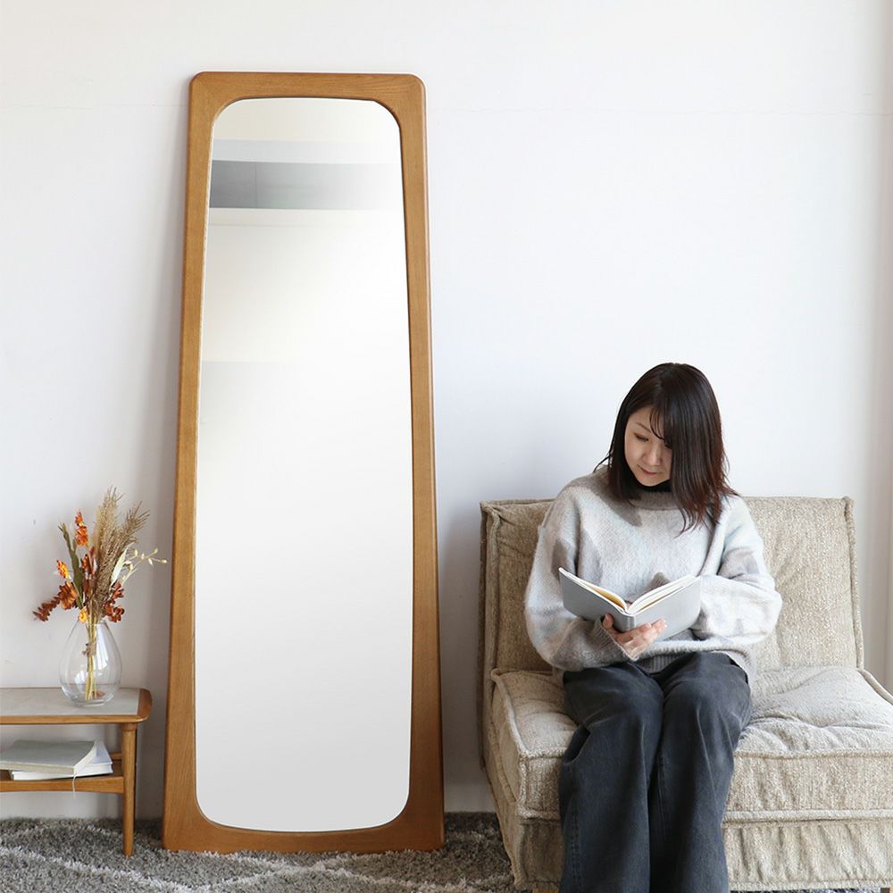 北欧テイストのミラー