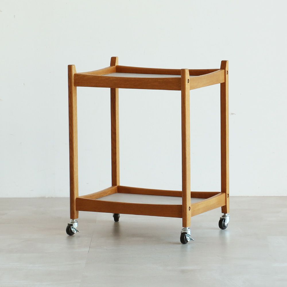 北欧テイストのワゴン