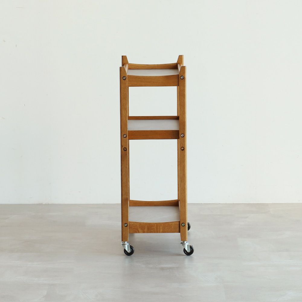 北欧テイストのワゴン