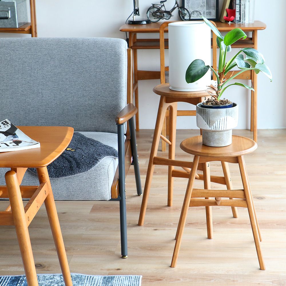 軽量なヴィンテージ風チェア