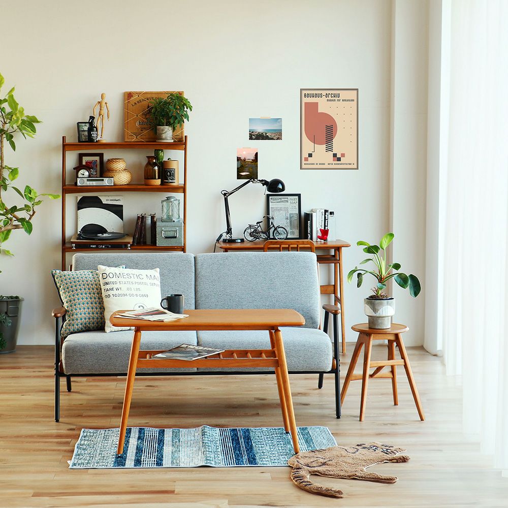 軽量なヴィンテージ風チェア