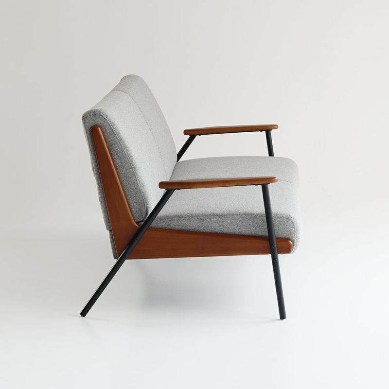 スチール脚と木製フレームの2Pソファ