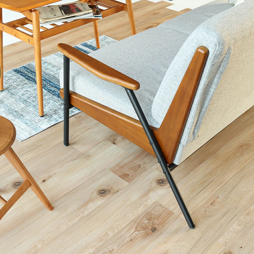 スチール脚と木製フレームの2Pソファ