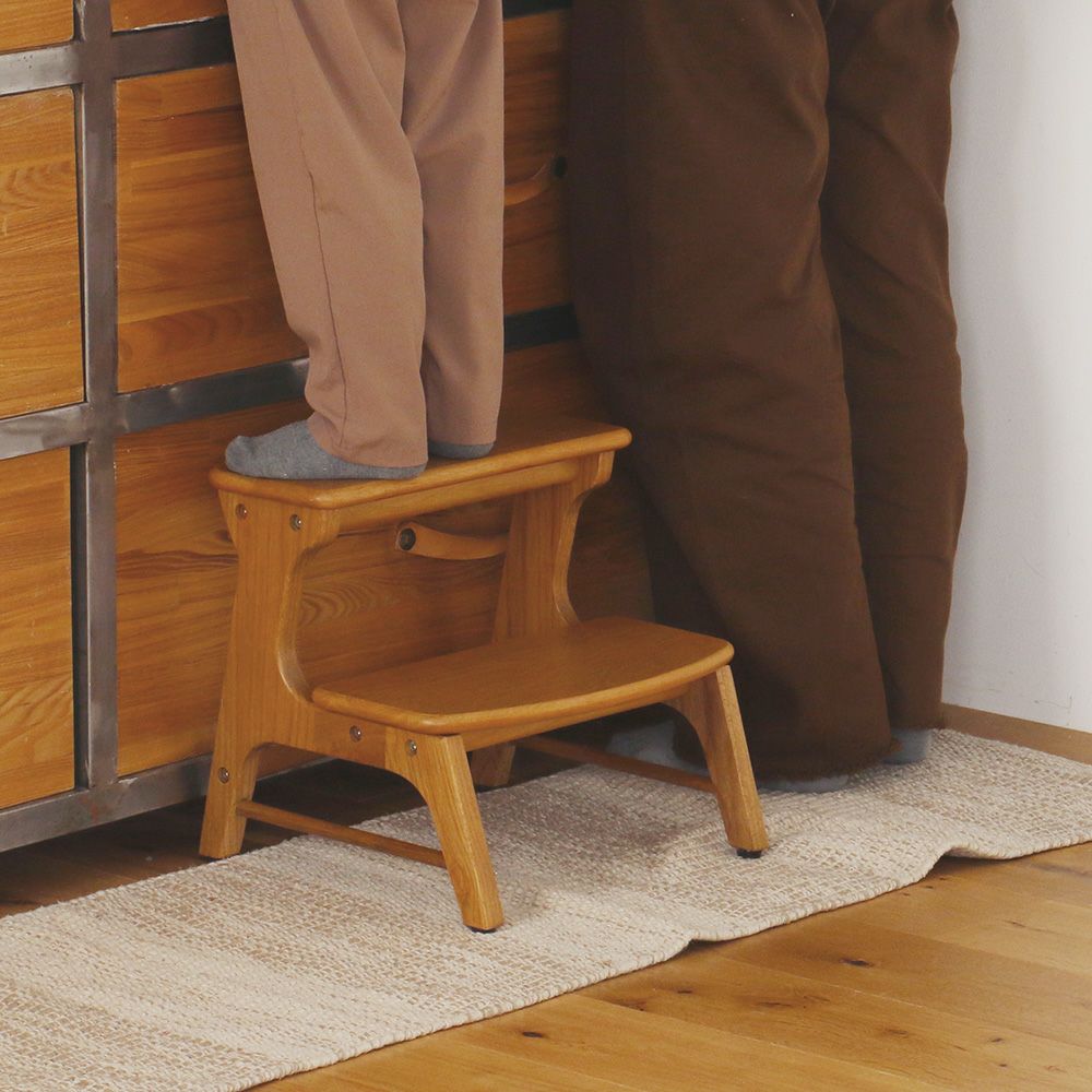 北欧テイストのキッズステップ