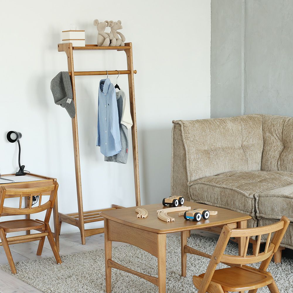 北欧テイストのハンガーラック