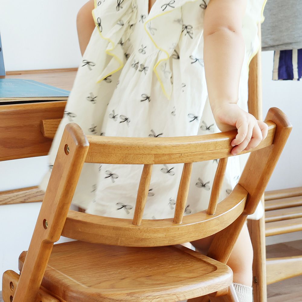 北欧テイストのキッズチェア