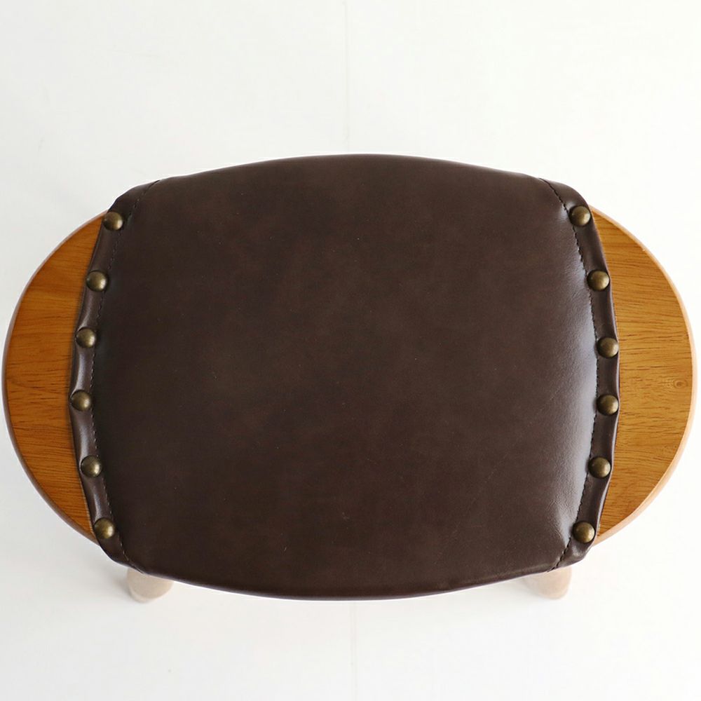 素材の風合いをそのまま楽しめるロースツール