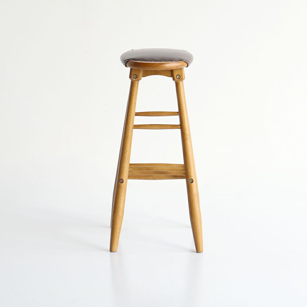素材の風合いをそのまま楽しめるハイスツール