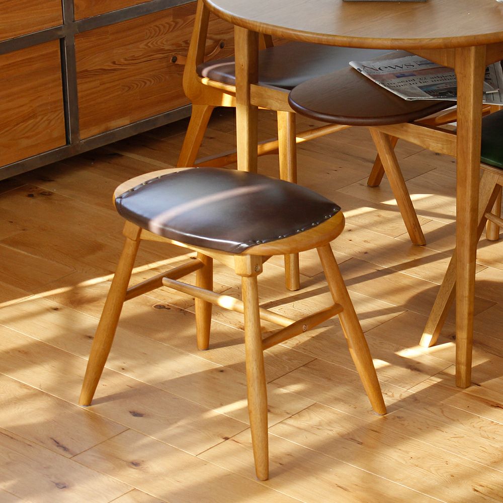 素材の風合いをそのまま楽しめるマルチスツール