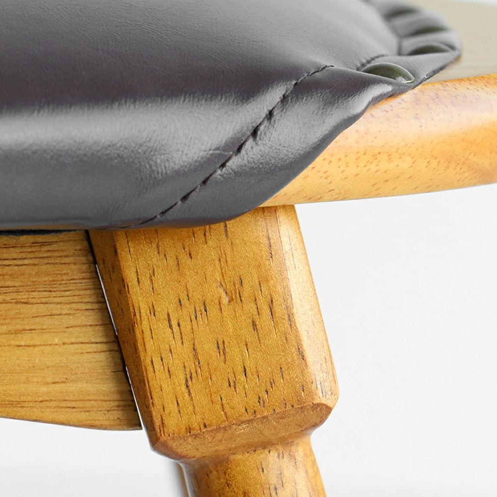 素材の風合いをそのまま楽しめるマルチスツール