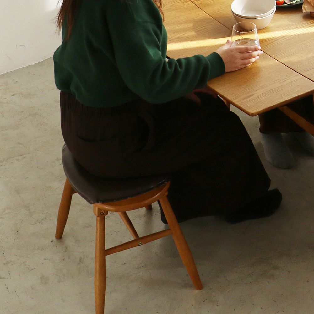 素材の風合いをそのまま楽しめるマルチスツール